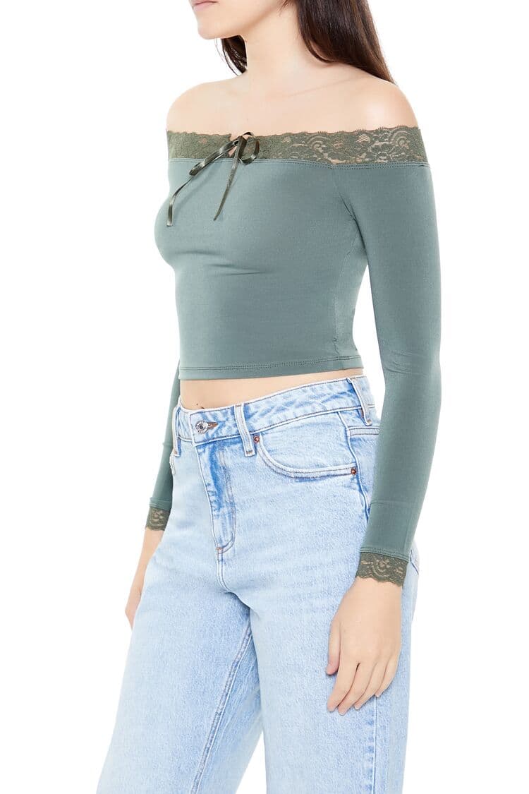 Dantel Yaka Detaylı Bluz