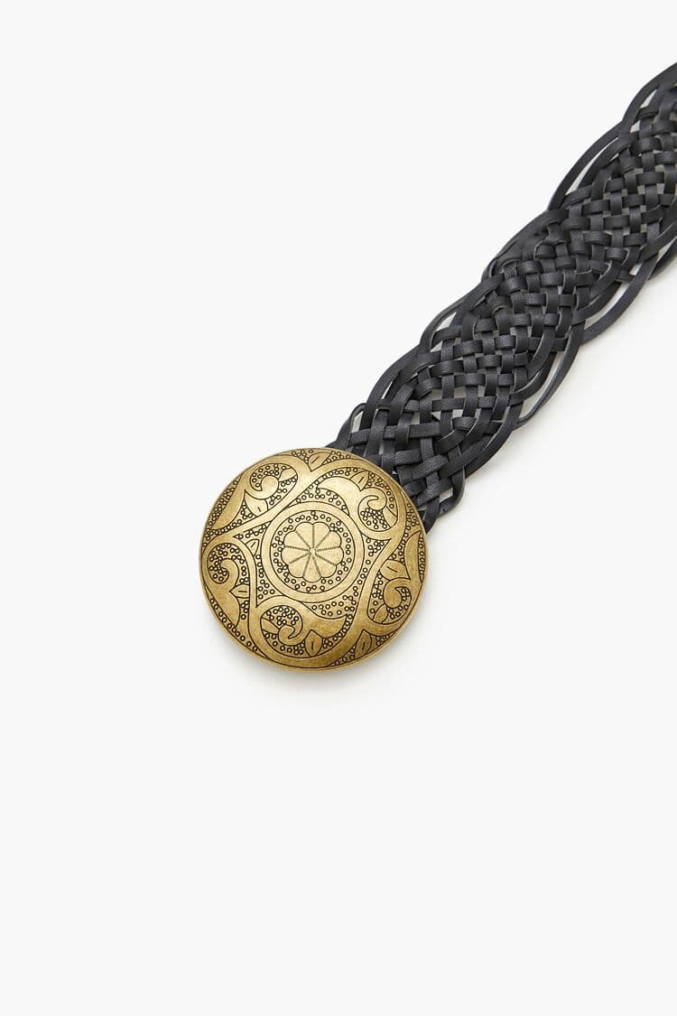 Desenli Yuvarlak Tokalı Örgü Kemer