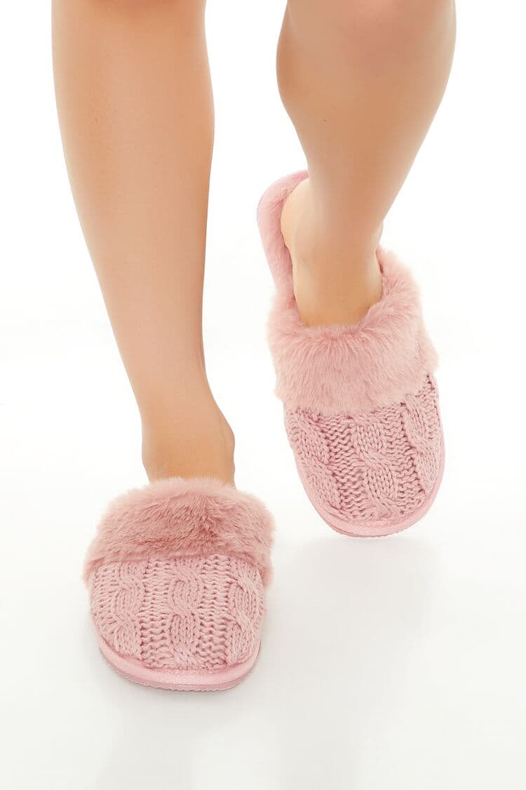 Örgülü Peluş Ev Terliği